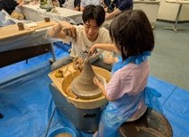 たのしい陶芸体験！　～じぶんだけの器をつくろう～